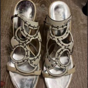 Refurbished Giuseppe Zanotti Heel - 5.5